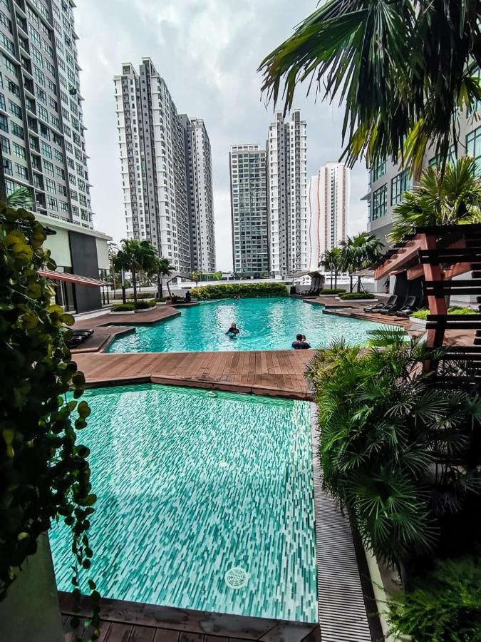 Conezion Residence Putrajaya Nearby Ioi City Mall Exterior photo