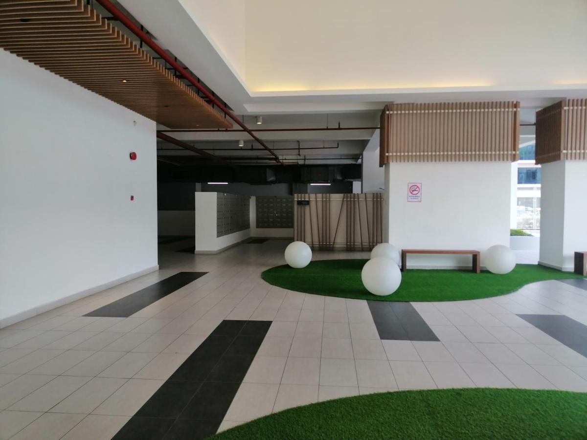 Conezion Residence Putrajaya Nearby Ioi City Mall Exterior photo